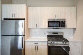 2100 Haddonfield Rd in Pennsauken, NJ - Building Photo - Building Photo