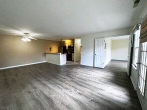 42 Genoble Rd in Montville, NJ - Building Photo - Building Photo