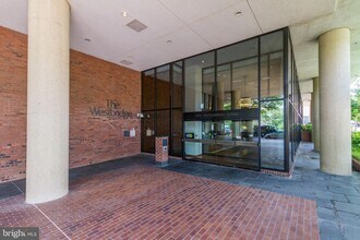 2555 Pennsylvania Ave NW, Unit 806 in Washington, DC - Foto de edificio - Building Photo