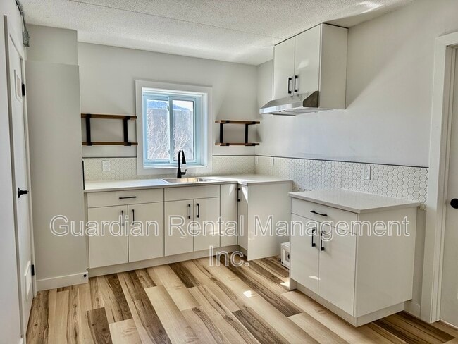 property at 141 Frederica St W