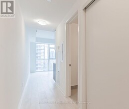 30 Ordnance St in Toronto, ON - Building Photo - Building Photo