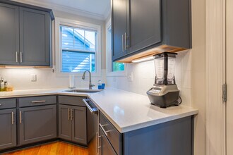 403 Morreene Rd in Durham, NC - Building Photo - Building Photo