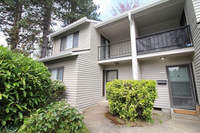 2747-2757-2757 SW Troy St in Portland, OR - Building Photo - Building Photo