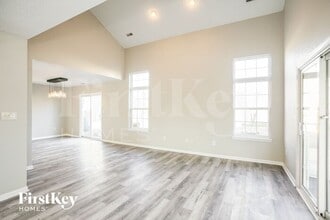 11975 Cat Tail Ct in Noblesville, IN - Foto de edificio - Building Photo