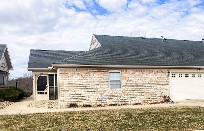 704 Altamonte Dr in Athens, OH - Building Photo