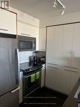 5-1015 Valhalla Inn Rd in Toronto, ON - Building Photo - Building Photo