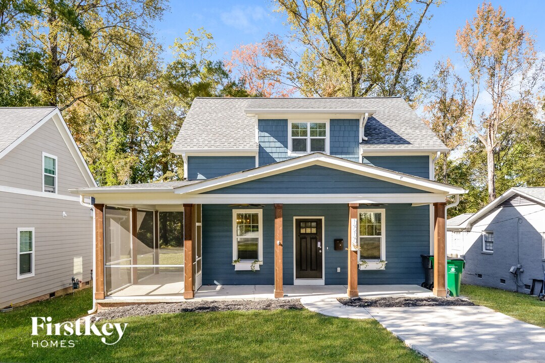 1717 Dallas Ave in Charlotte, NC - Building Photo