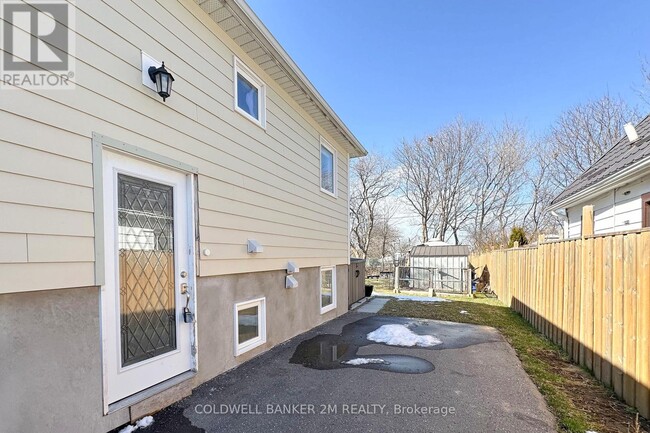 230 Annis St in Oshawa, ON - Building Photo - Building Photo