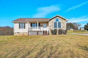 100 Estate Dr in Glade Hill, VA - Building Photo