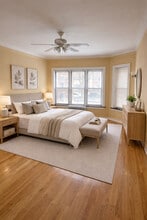 1724 E 70th St in Chicago, IL - Building Photo - Building Photo