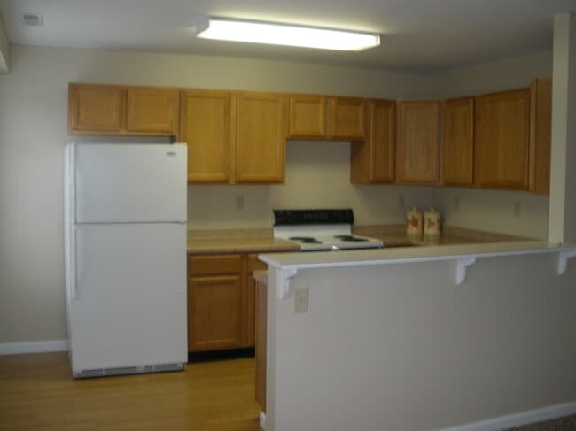1014 Hospital Dr, Unit 201