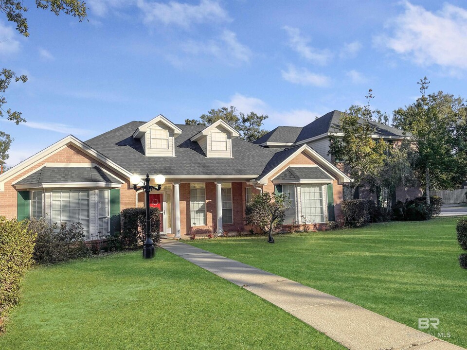 5378 Wolfhead Ave in Orange Beach, AL - Building Photo