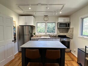 22810 Portage Circle Dr in Topanga, CA - Building Photo - Building Photo