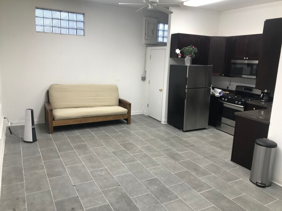 5759 N Nagle Ave, Unit 1 in Chicago, IL - Building Photo