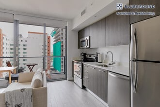 230 NE 5th Ct in Miami, FL - Building Photo - Building Photo