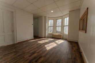 215 Liberty St, Unit 102 in Bath, NY - Building Photo - Building Photo