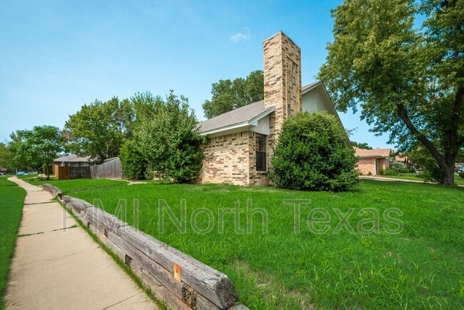 2701 London Ct in Euless, TX - Building Photo - Building Photo