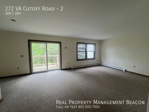 272 VA Cutoff Rd in Hartford, VT - Building Photo - Building Photo