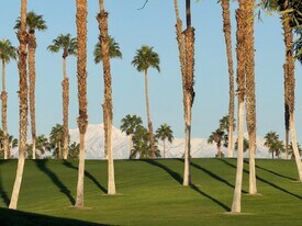 269 Vista Royale Cir W in Palm Desert, CA - Building Photo