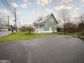 332 Crown Point Rd in West Deptford, NJ - Building Photo - Building Photo