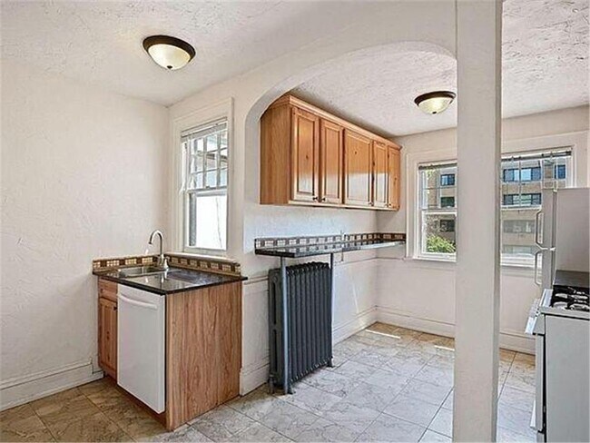 1913 Emerson Ave S in Minneapolis, MN - Building Photo - Building Photo
