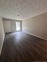 5801 Aftonshire Dr in Fayetteville, NC - Foto de edificio - Building Photo