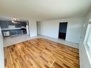 647 Newport Ave in Grover Beach, CA - Building Photo - Building Photo