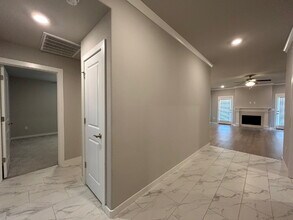 350 S Emerald Woods Run in Farmington, AR - Building Photo - Building Photo