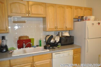 38 Bond St in Somerville, MA - Building Photo - Building Photo