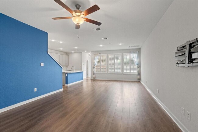 2500 Forest Creek Dr in Round Rock, TX - Foto de edificio - Building Photo