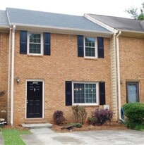 1002 Westfield SE Trace