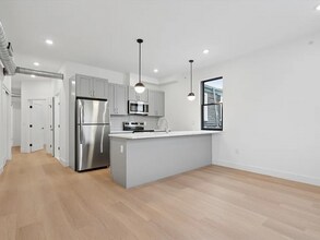 178 W Seymour St in Philadelphia, PA - Building Photo - Building Photo