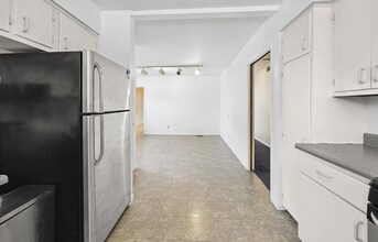 1912 Indian Trail Dr in West Lafayette, IN - Building Photo - Building Photo