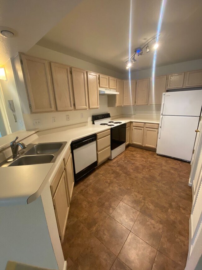 1830 W Centennial Dr, Unit 208 in Louisville, CO - Building Photo - Building Photo