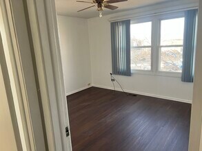 1795 Marquette Ln in Hoffman Estates, IL - Building Photo - Building Photo