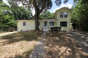 5 Edgewood Cir in Pensacola, FL - Building Photo