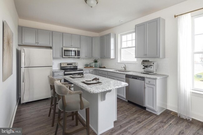 property at 873 Mapleton Ave