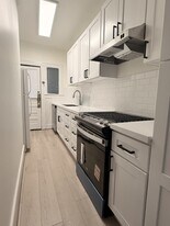 1201 W Gray St in Houston, TX - Building Photo