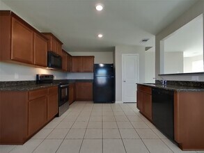 441 Palomino Stand Dr in La Marque, TX - Building Photo - Building Photo