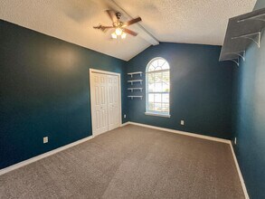 107 Kyle Ln in Crestview, FL - Building Photo - Building Photo