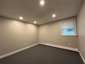 217 State St in Bristol, RI - Building Photo - Building Photo