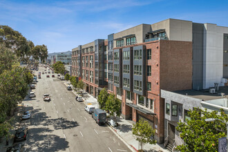 Hanover Soma West in San Francisco, CA - Foto de edificio - Building Photo