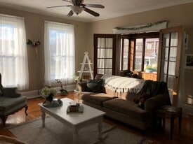 622 W Pittsburgh St, Unit 1 in Greensburg, PA - Building Photo