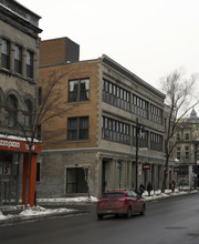 3730 Saint-Laurent Boul in Montréal, QC - Building Photo - Building Photo