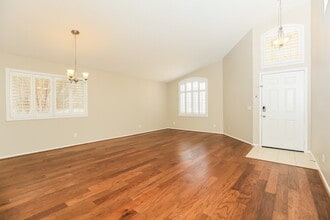 3784 Narrow Leaf Way in Las Vegas, NV - Building Photo - Building Photo