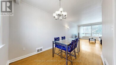 219 Southview Rd in Oakville, ON - Building Photo - Building Photo