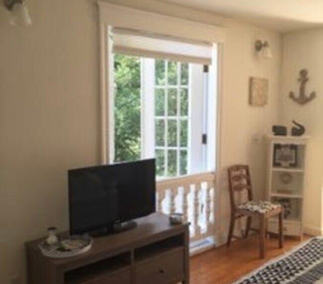 91 Forrest Ave, Unit Lower in Fairfax, CA - Building Photo - Building Photo