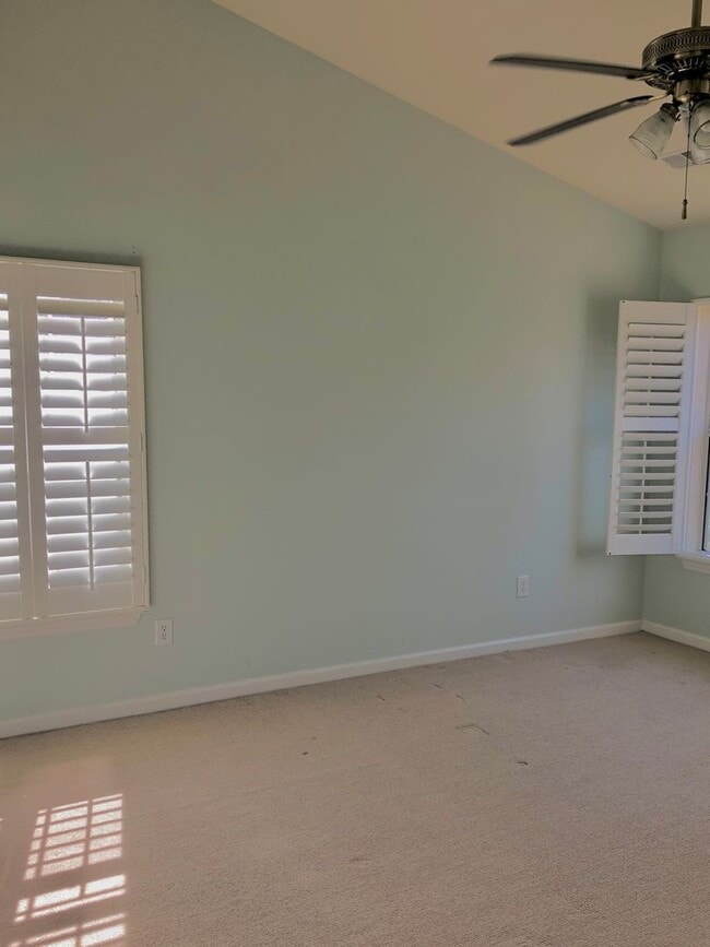 1557 Ashley Gardens Blvd in Charleston, SC - Building Photo - Building Photo