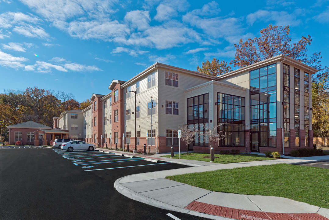 Valley Bridge Apartments in Toledo, OH - Building Photo