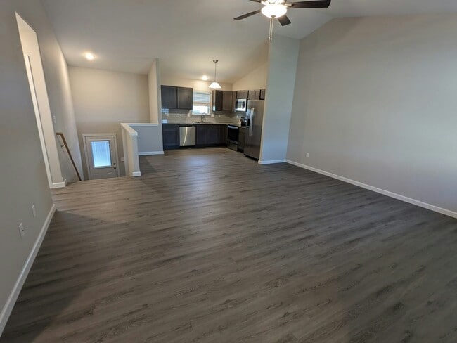 5277 N Toben Ct in Bel Aire, KS - Building Photo - Building Photo